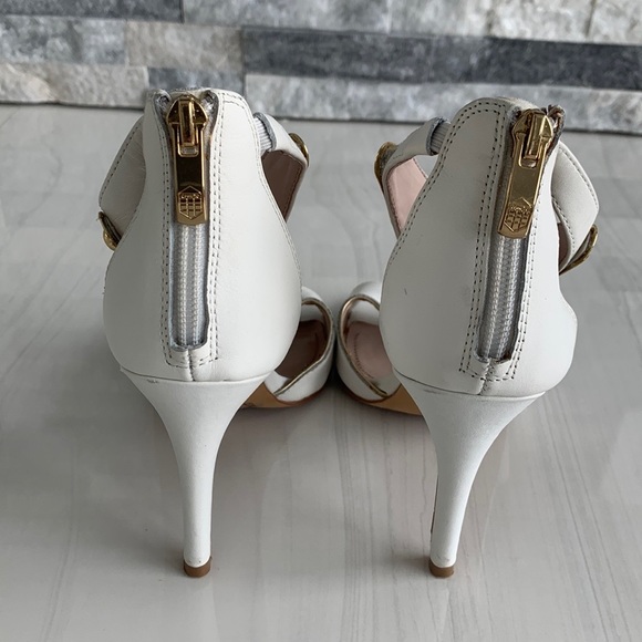 Vince Camuto sandals - Picture 3 of 7